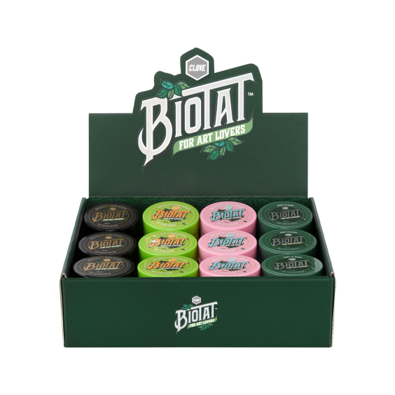 Box mit 12 gemischten BIOTAT Tattoo Soft Butter 50ml Studio Display
