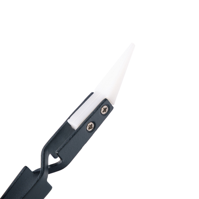 Schwarze abgewinkelte Schmuckpinzette mit Keramikspitze - Aces Supply