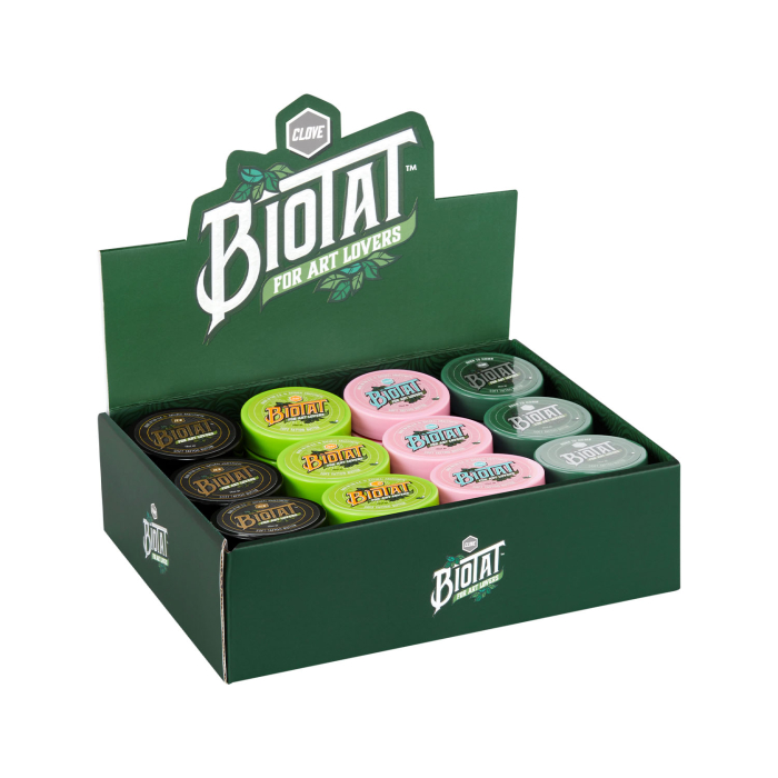 Box mit 12 gemischten BIOTAT Tattoo Soft Butter 50ml Studio Display